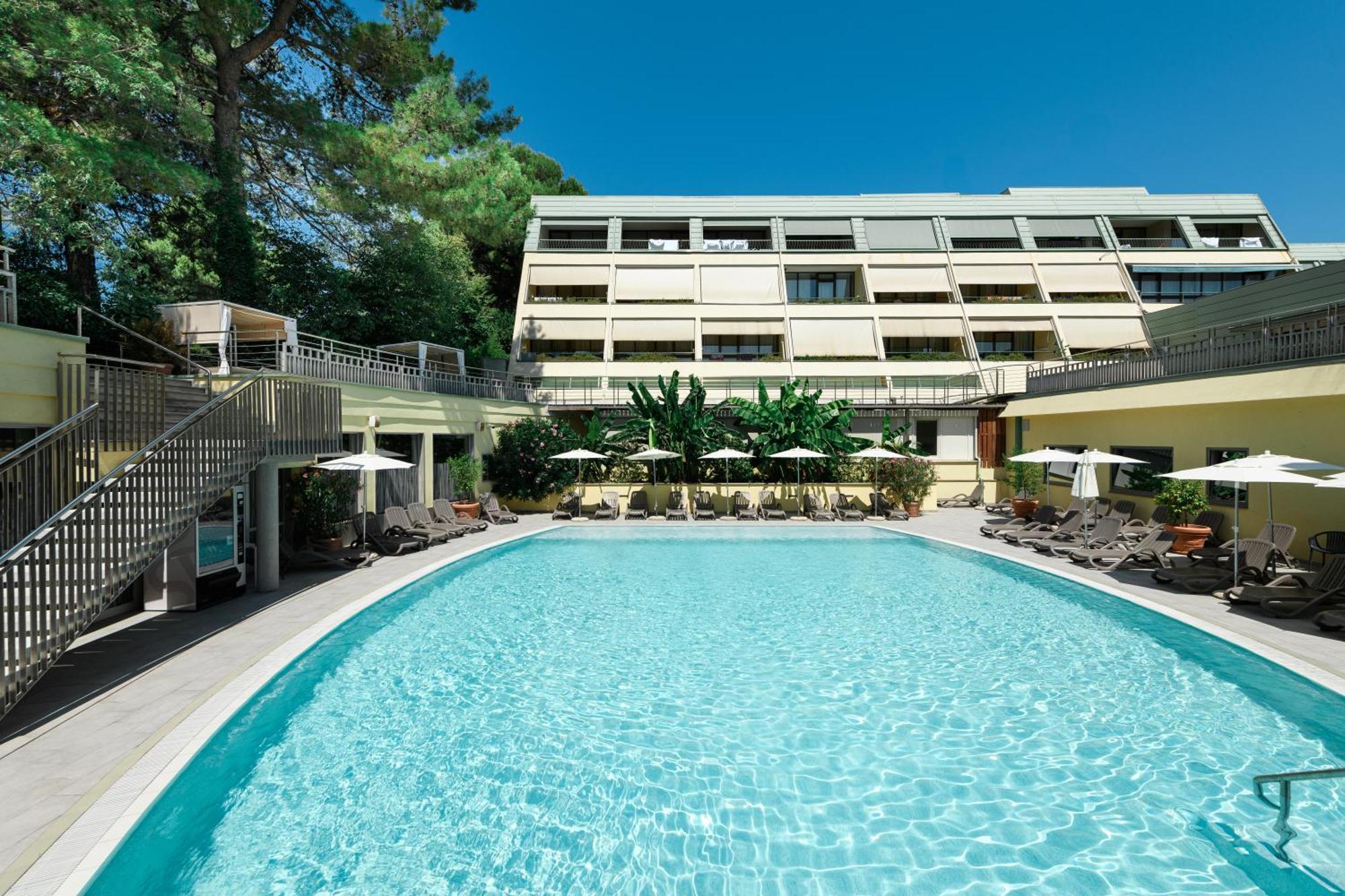 Hotel Svoboda - Terme Krka Strunjan Ngoại thất bức ảnh